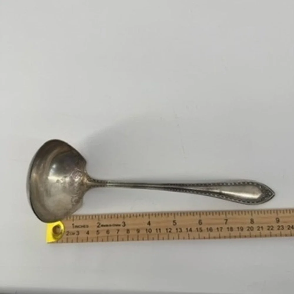 Oneida Community Silver Plate Sheraton Gravy Ladle Vintage 1910 Pattern 9 inch